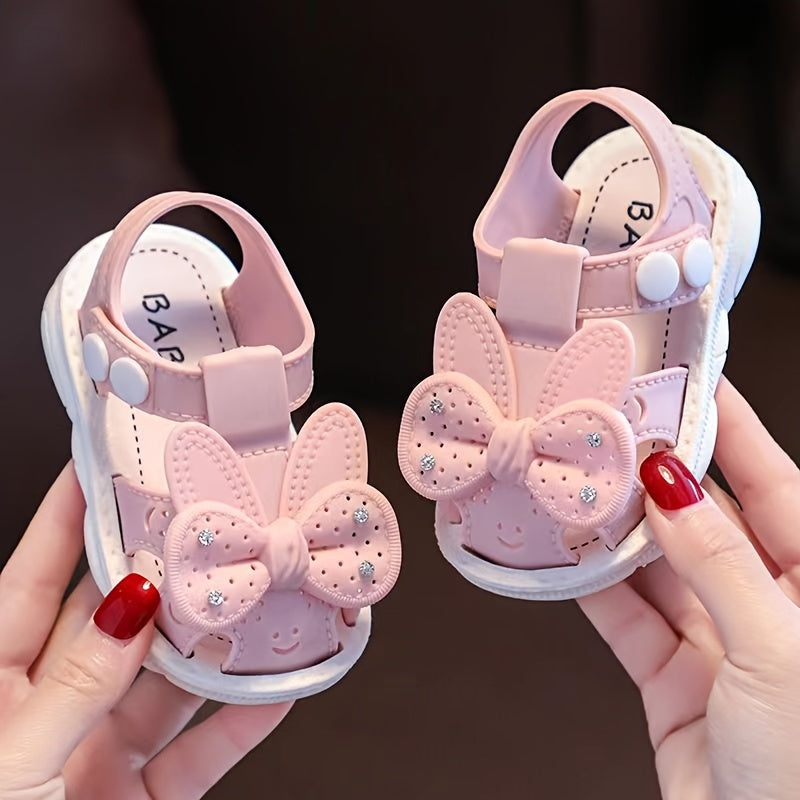 Girls Buckle Princess Sandals 2024 Summer New Arrival Baby Girl Soft Sole Toddler Walking Shoes with Heart Cutouts  Floral Patterns